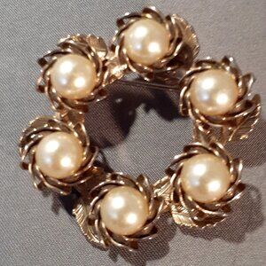 Vintage Faux Pearl Brooch